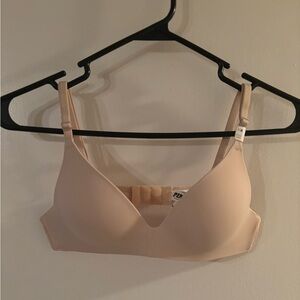 PINK wear everywhere wireless lightly lined bra